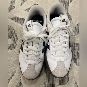 Adidas VL Court 3.0 Sneakers – worn twice! 
Excellent condition.